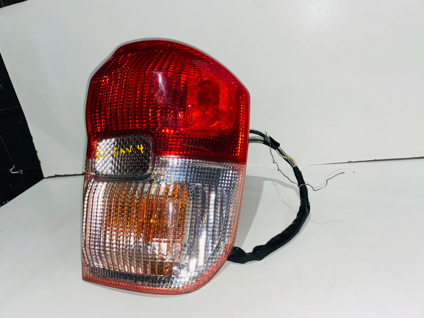 STOP DERECHO PARA TOYOTA RAV4 (2001-2003)