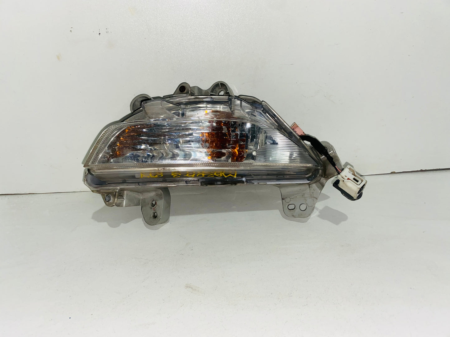 PIDE VÍAS IZQUIERDA PARA MAZDA 3 (2014-2016)
