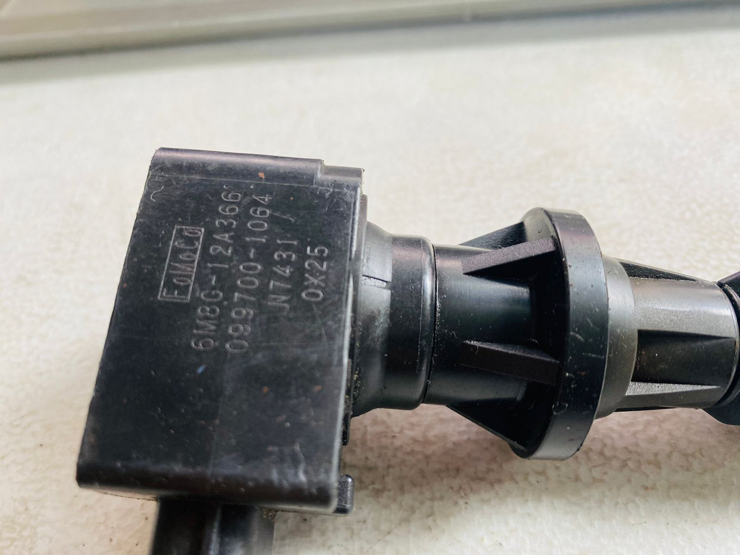 BOBINA DE ENCENDIDO MAZDA 3 6M8G-12A366 099700-1064