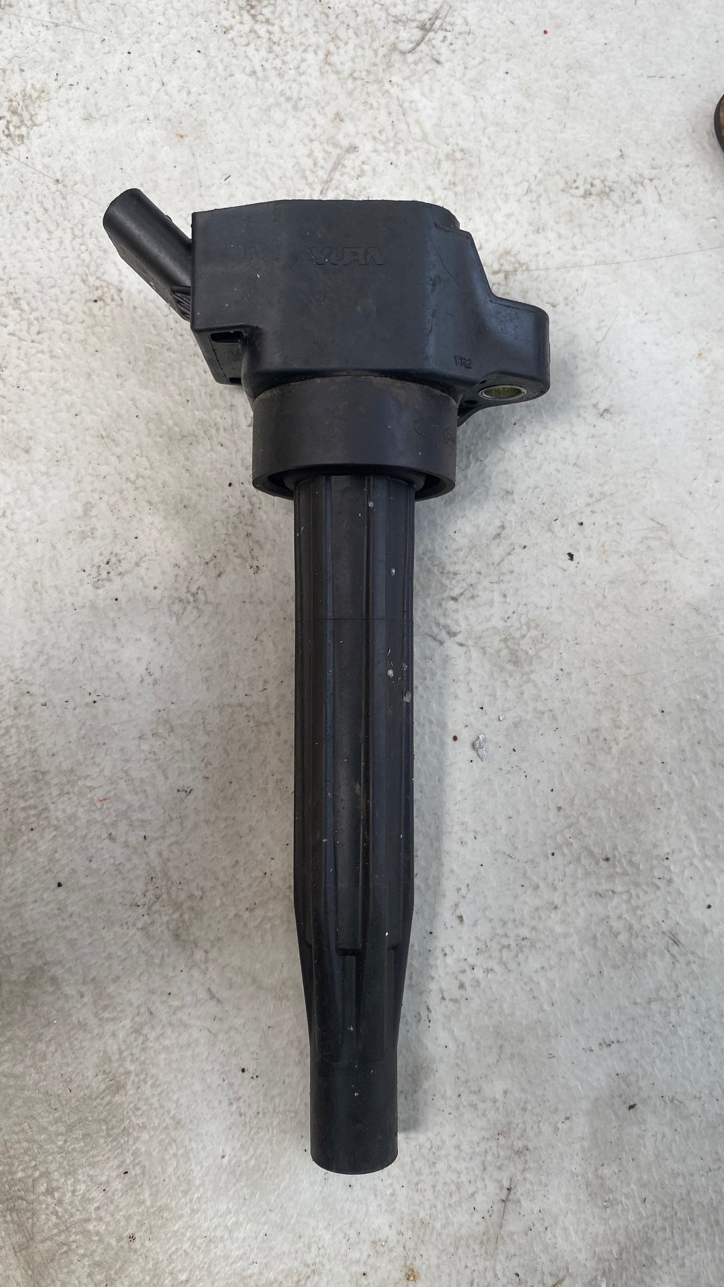 BOBINA DE ENCENDIDO KIA G4FM / 27301-2M320