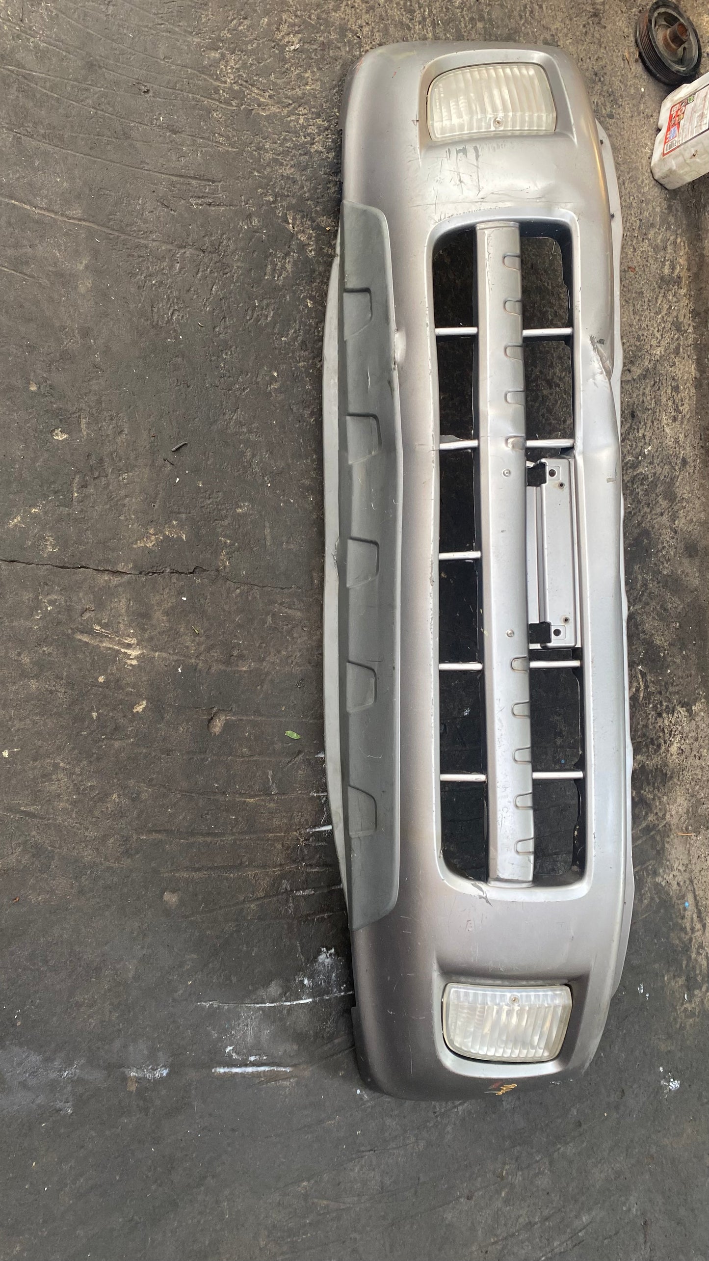 BUMPER DELANTERO TOYOTA RAV 4 2003