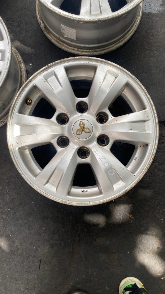 JUEGO DE AROS MITSUBISHI L200