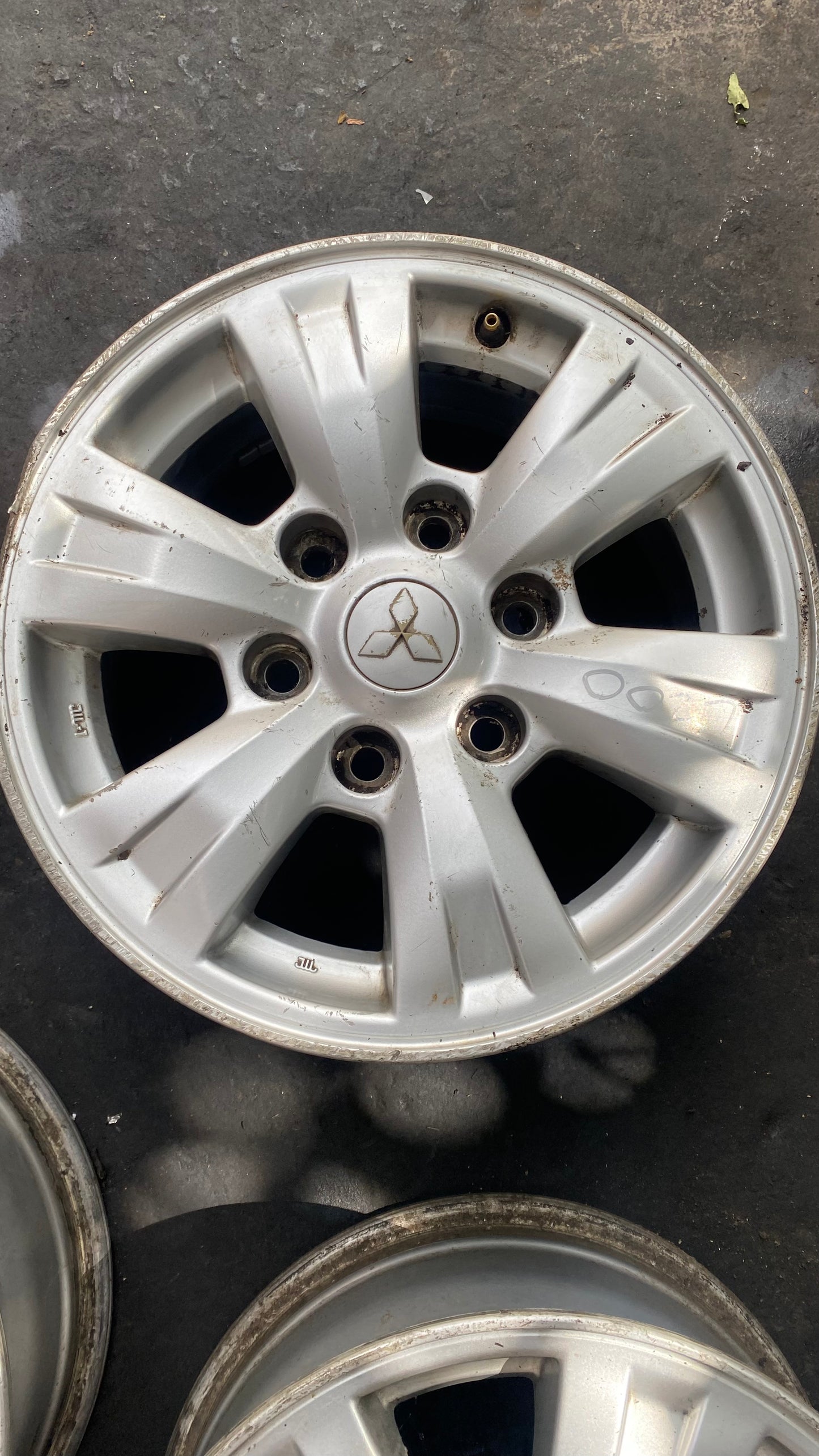 JUEGO DE AROS MITSUBISHI L200