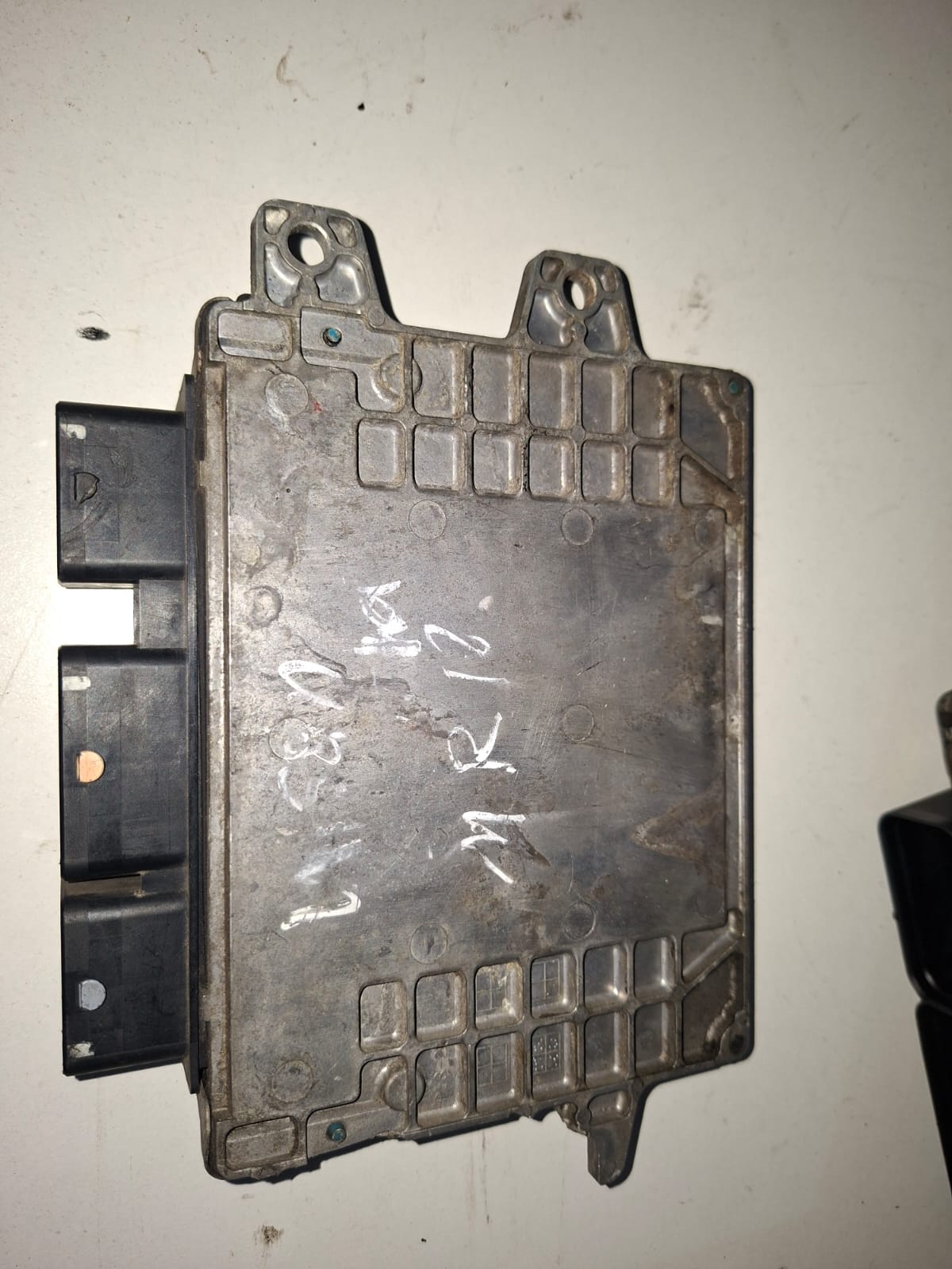 COMPUTADORA NISSAN  VERSA 10 HF EC900-990B1
