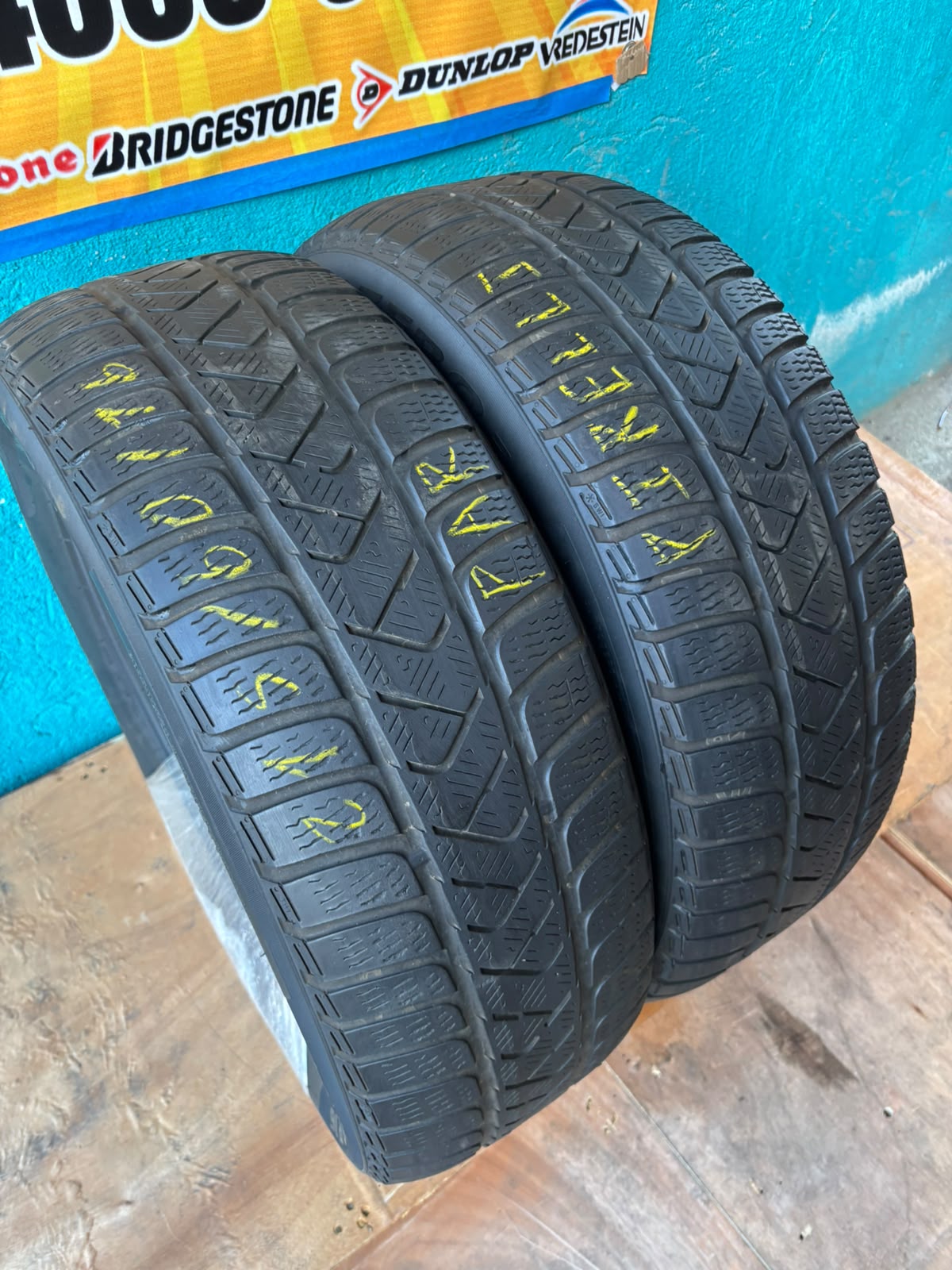 PAR DE LLANTAS 215/60/16 PIRELLI